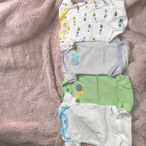 0-3 MONTH BABY TEE ONESIE
